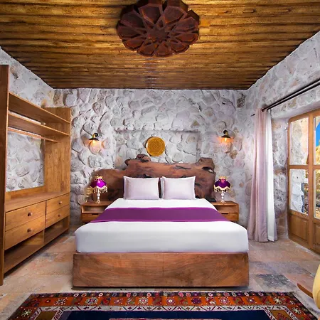 Cappadocia Stone House Cavusin